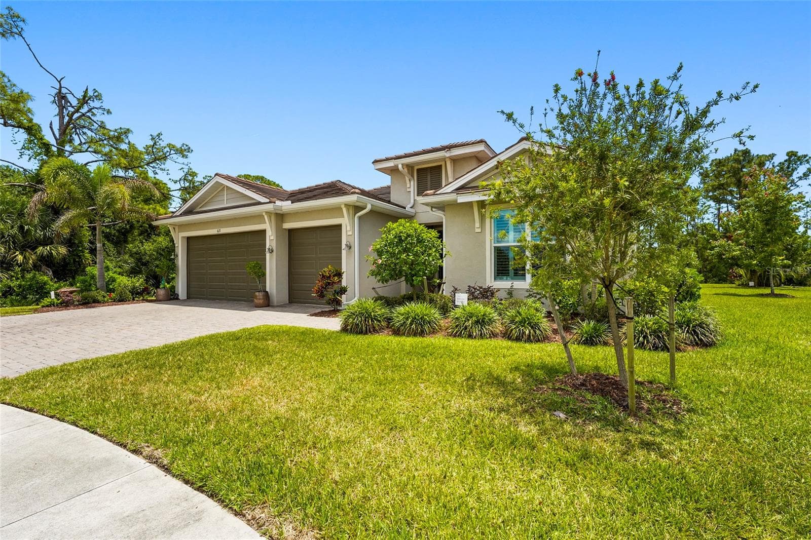 Single Family Residence at 617 MISTIFLOWER CIR, NOKOMIS, photo 41 of 81