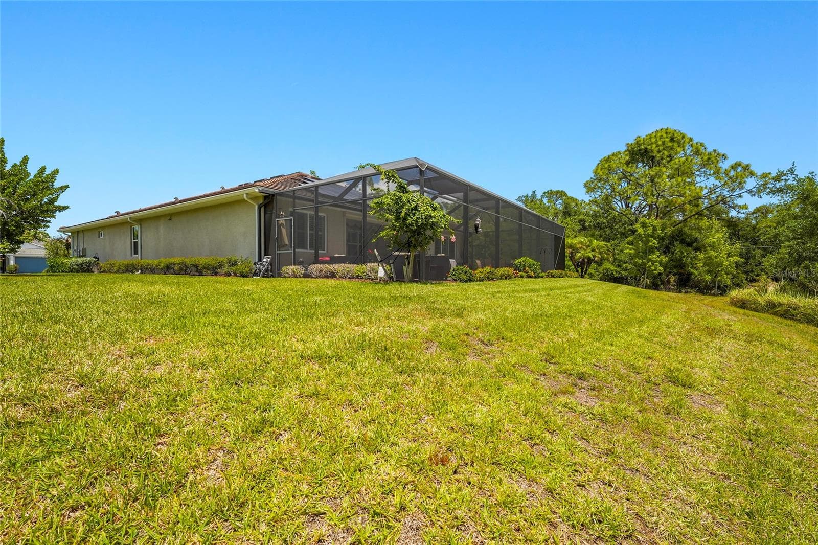 Single Family Residence at 617 MISTIFLOWER CIR, NOKOMIS, photo 56 of 81