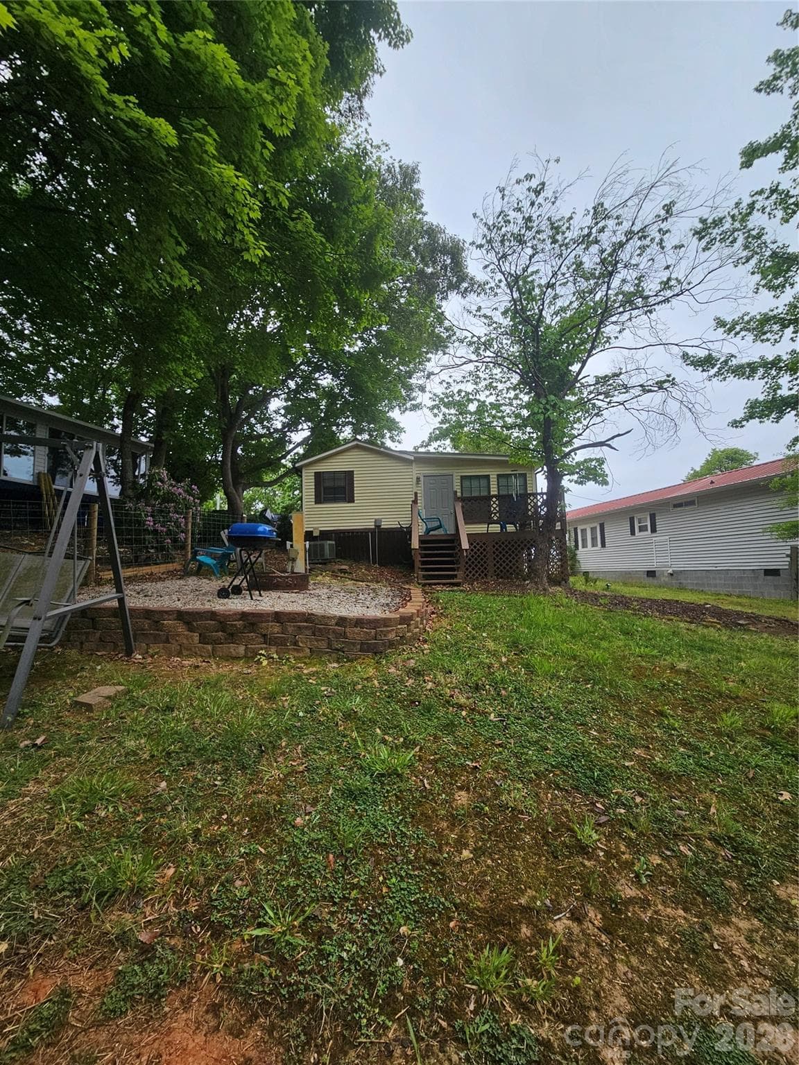 Single Family Residence at 157 Dogwood Circle, New London, photo 20 of 21