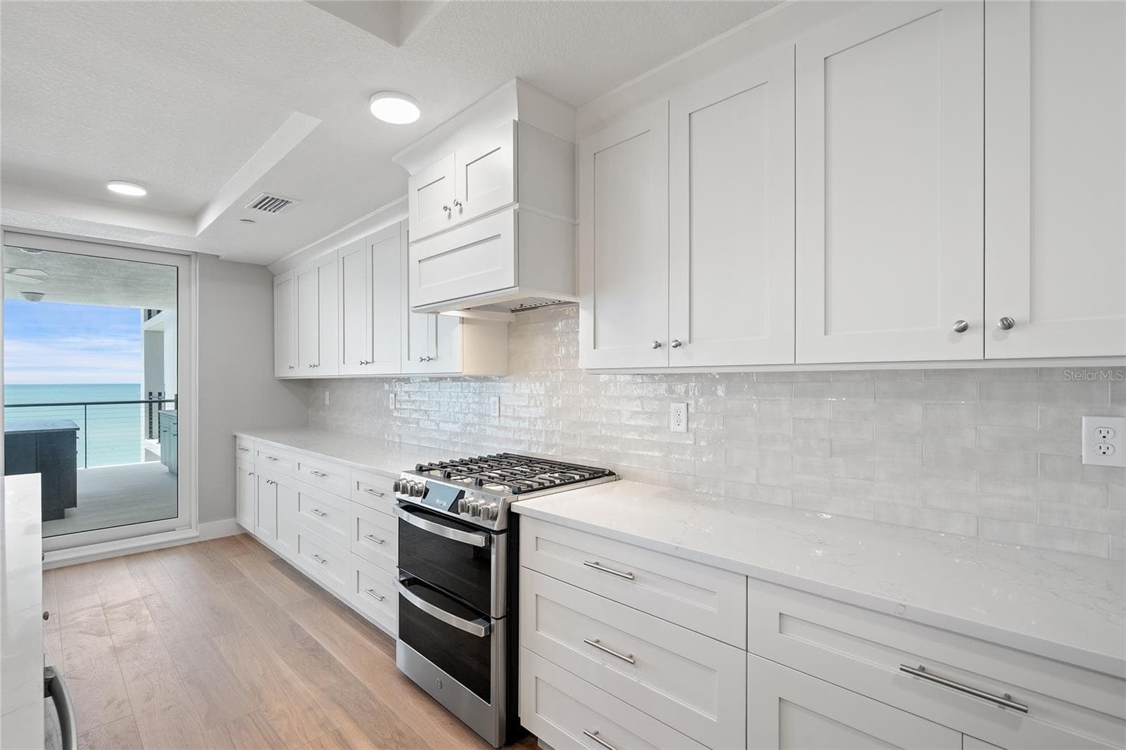 Kitchen - 14048 GULF BLVD #402, MADEIRA BEACH