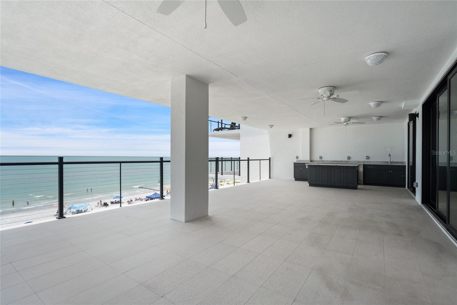 Largest balcony on the beach - 14048 GULF BLVD #402, MADEIRA BEACH