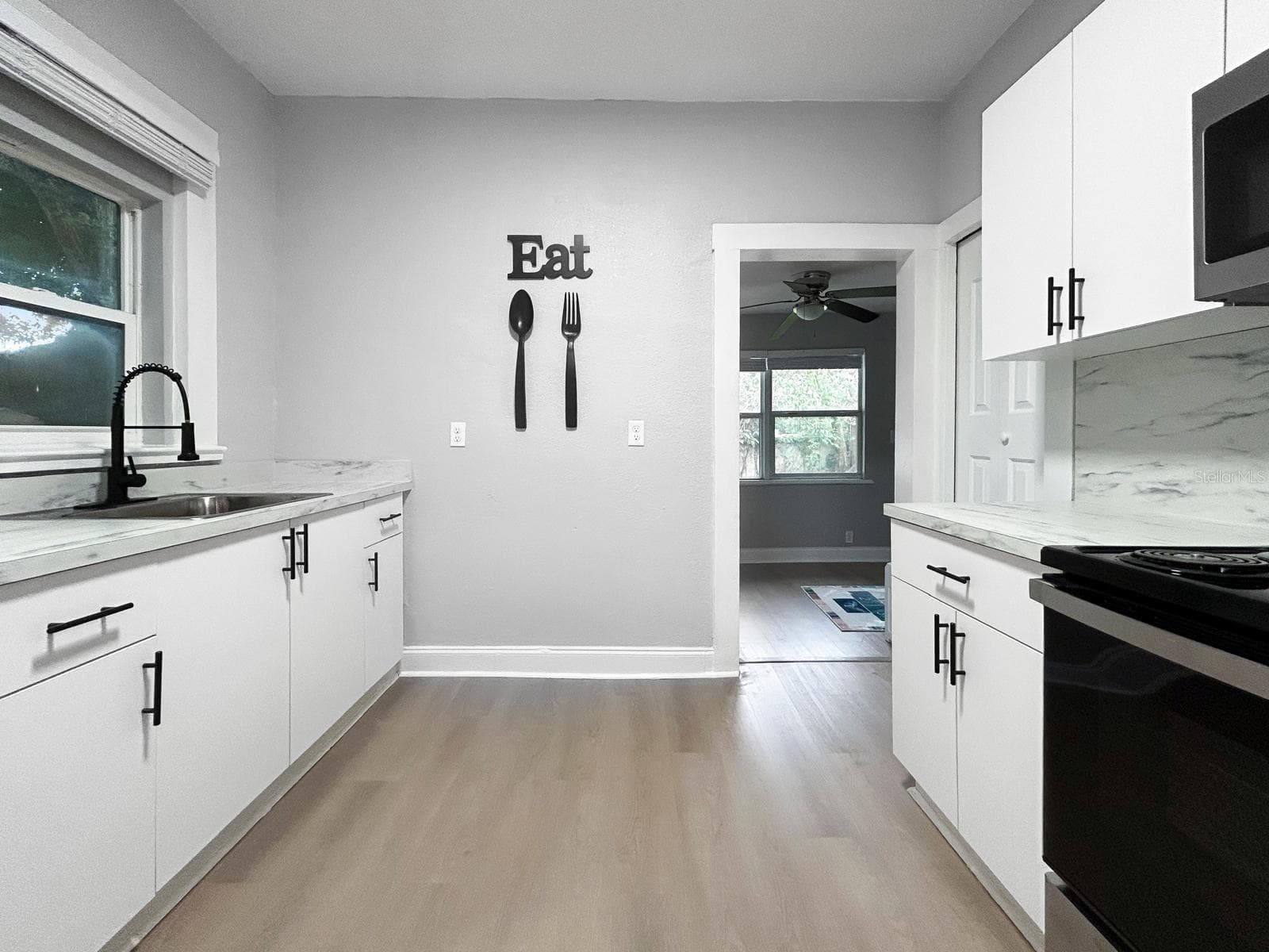 Single Family Residence at 1718 LAVON ST, LAKELAND, photo 9 of 27