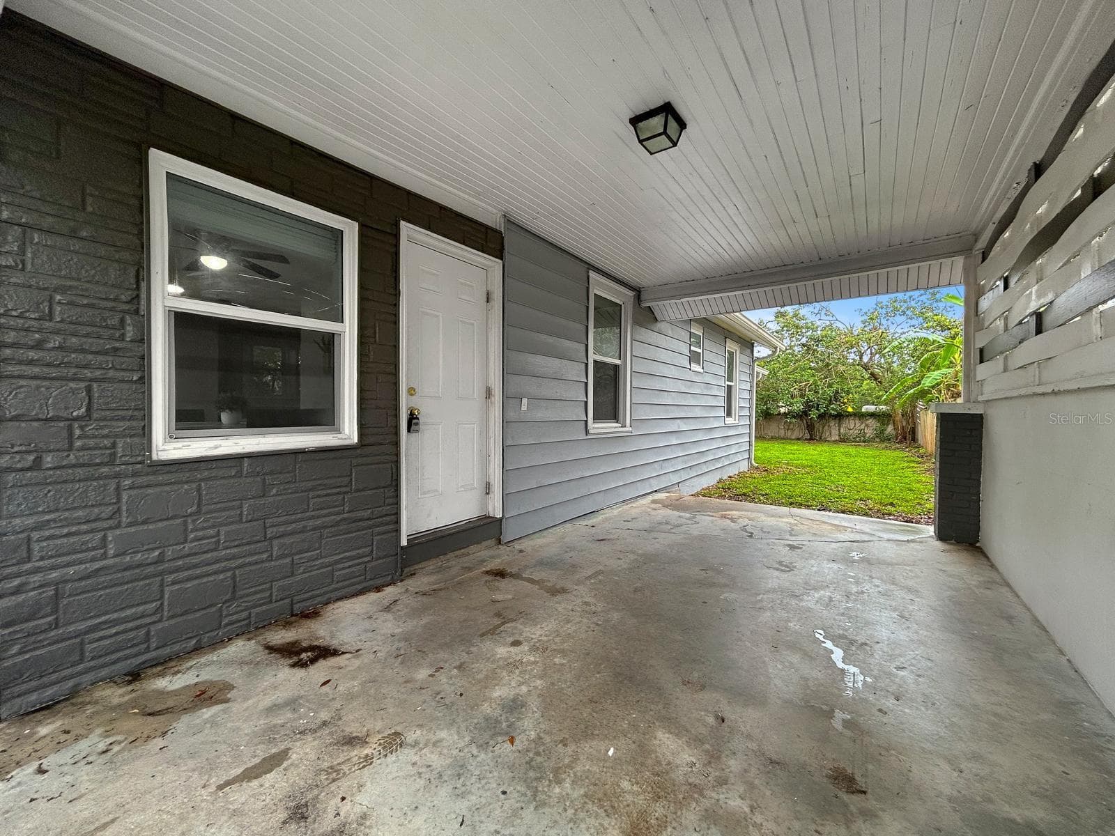 Carport - 1718 LAVON ST, LAKELAND