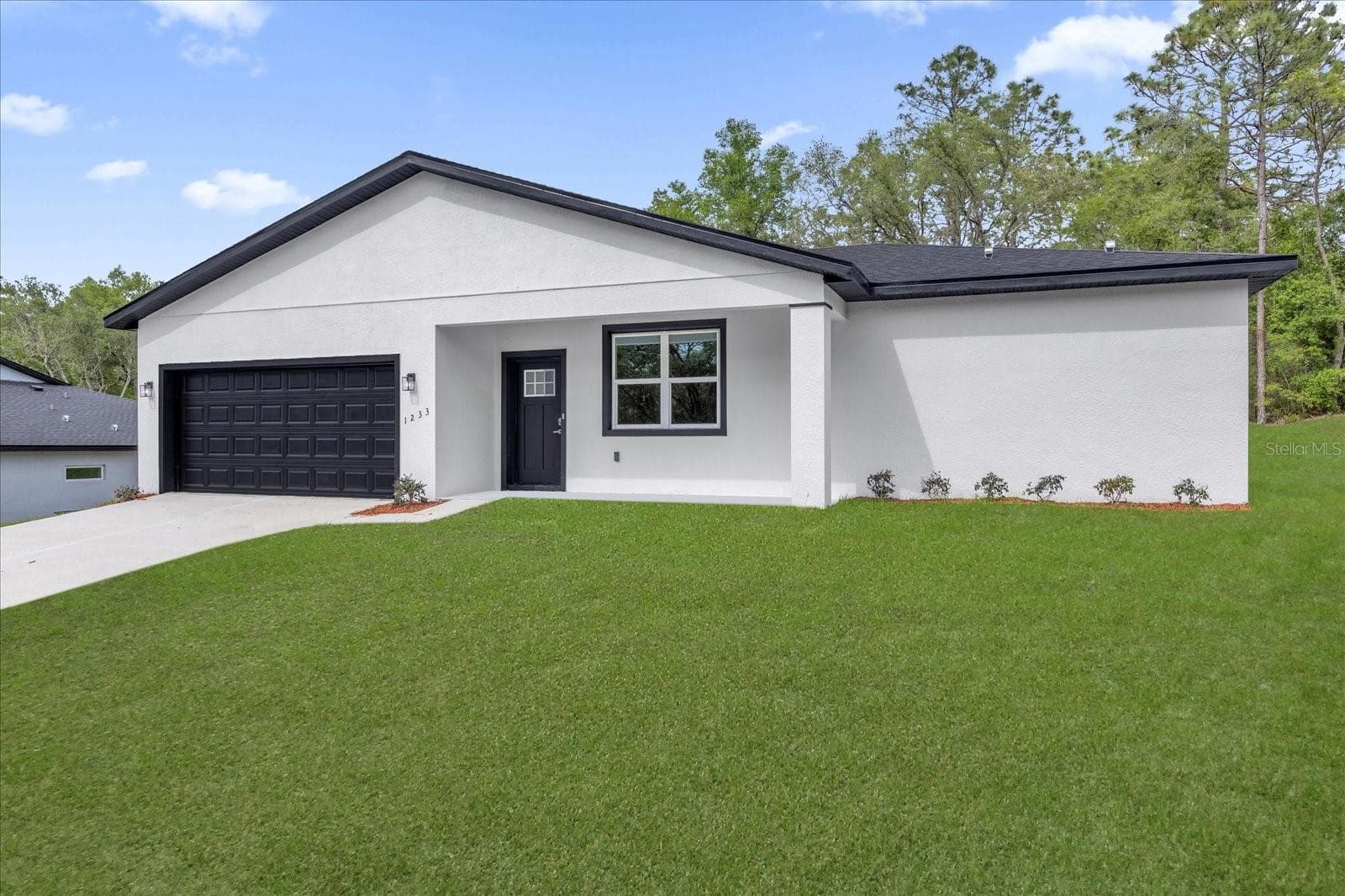 Single Family Residence at 1233 W SHADY LN, DUNNELLON, photo 2 of 33