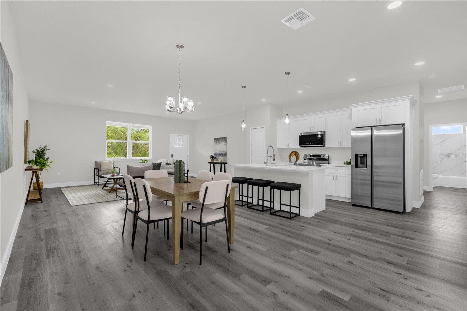 Single Family Residence at 1233 W SHADY LN, DUNNELLON, photo 6 of 33