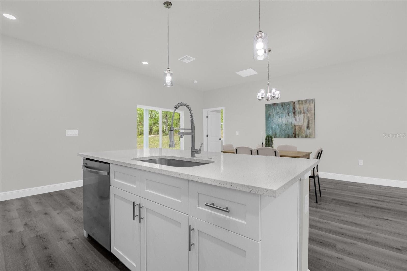Single Family Residence at 1233 W SHADY LN, DUNNELLON, photo 11 of 33