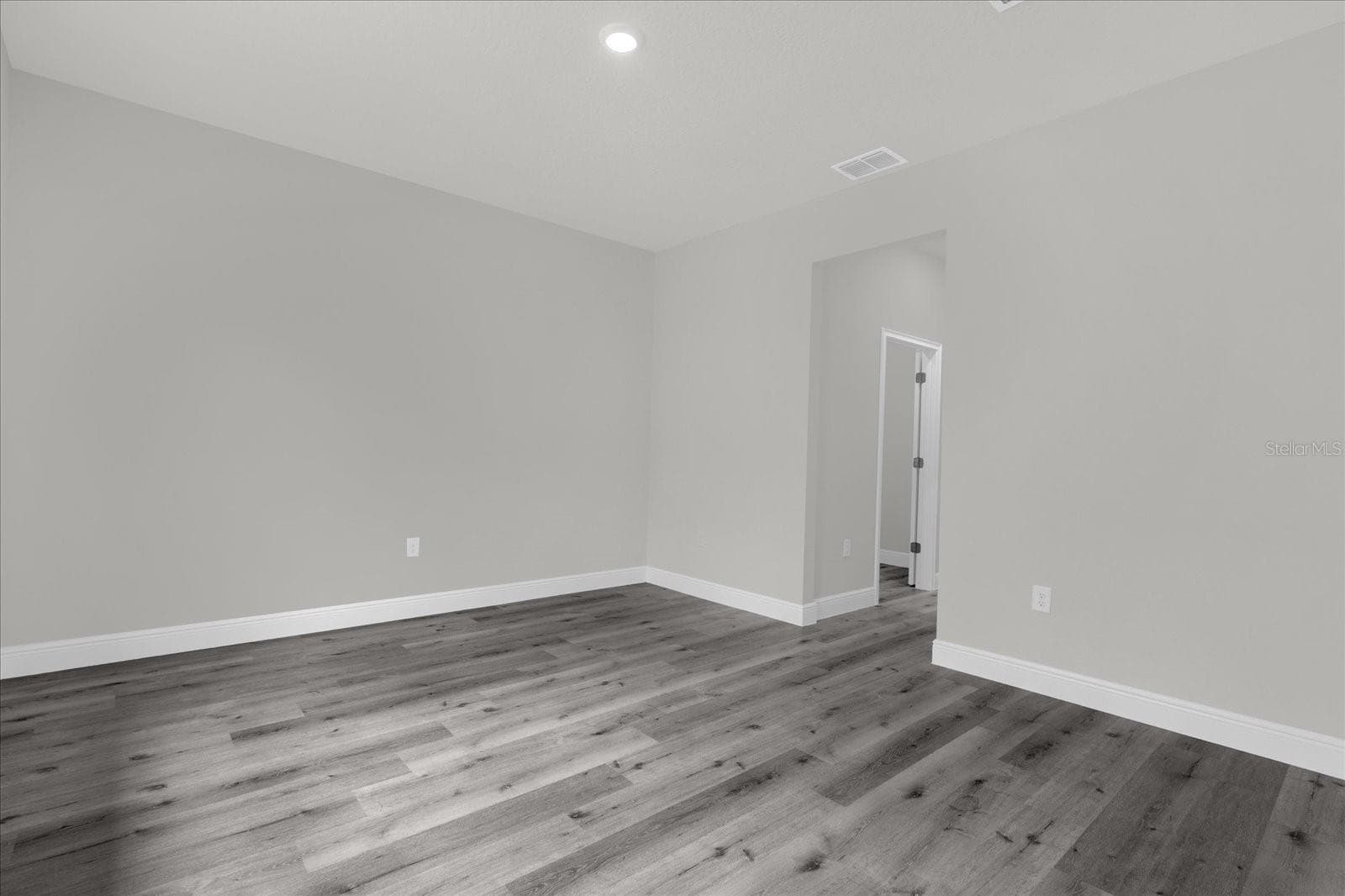 Single Family Residence at 1233 W SHADY LN, DUNNELLON, photo 21 of 33