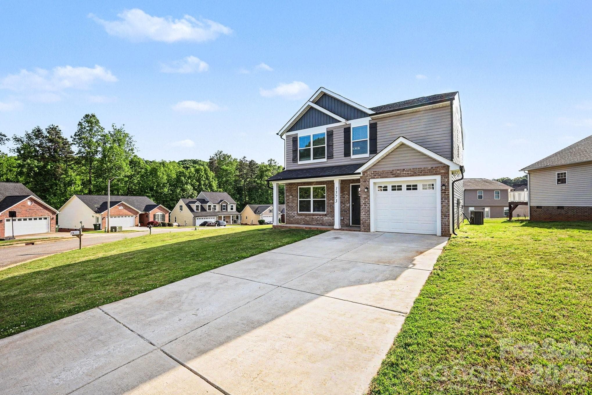 1573 Mayfair Drive
