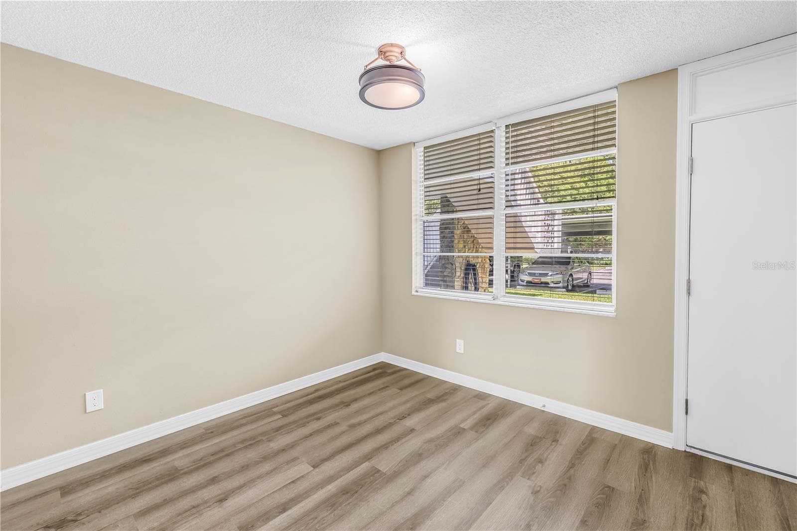 Condominium at 4720 LOCUST ST NE #116, ST PETERSBURG, photo 11 of 37
