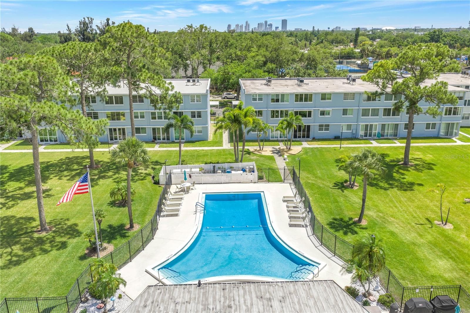 Condominium at 4720 LOCUST ST NE #116, ST PETERSBURG, photo 35 of 37