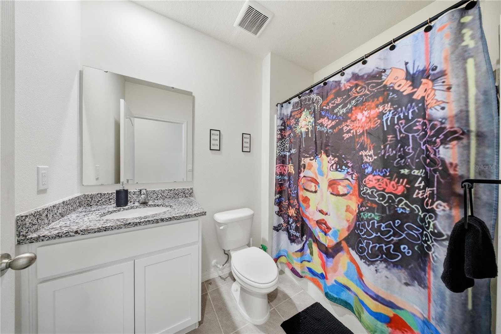 Guest Bathroom - 479 PELHAM PARK DR, DELAND