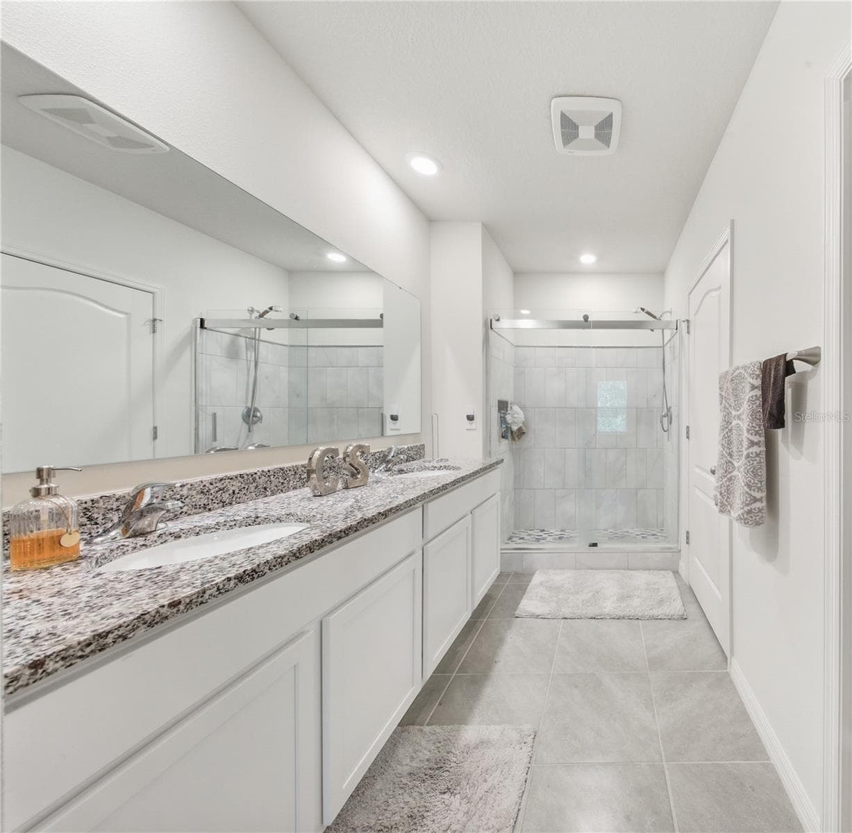 En-suite Bathroom - 479 PELHAM PARK DR, DELAND