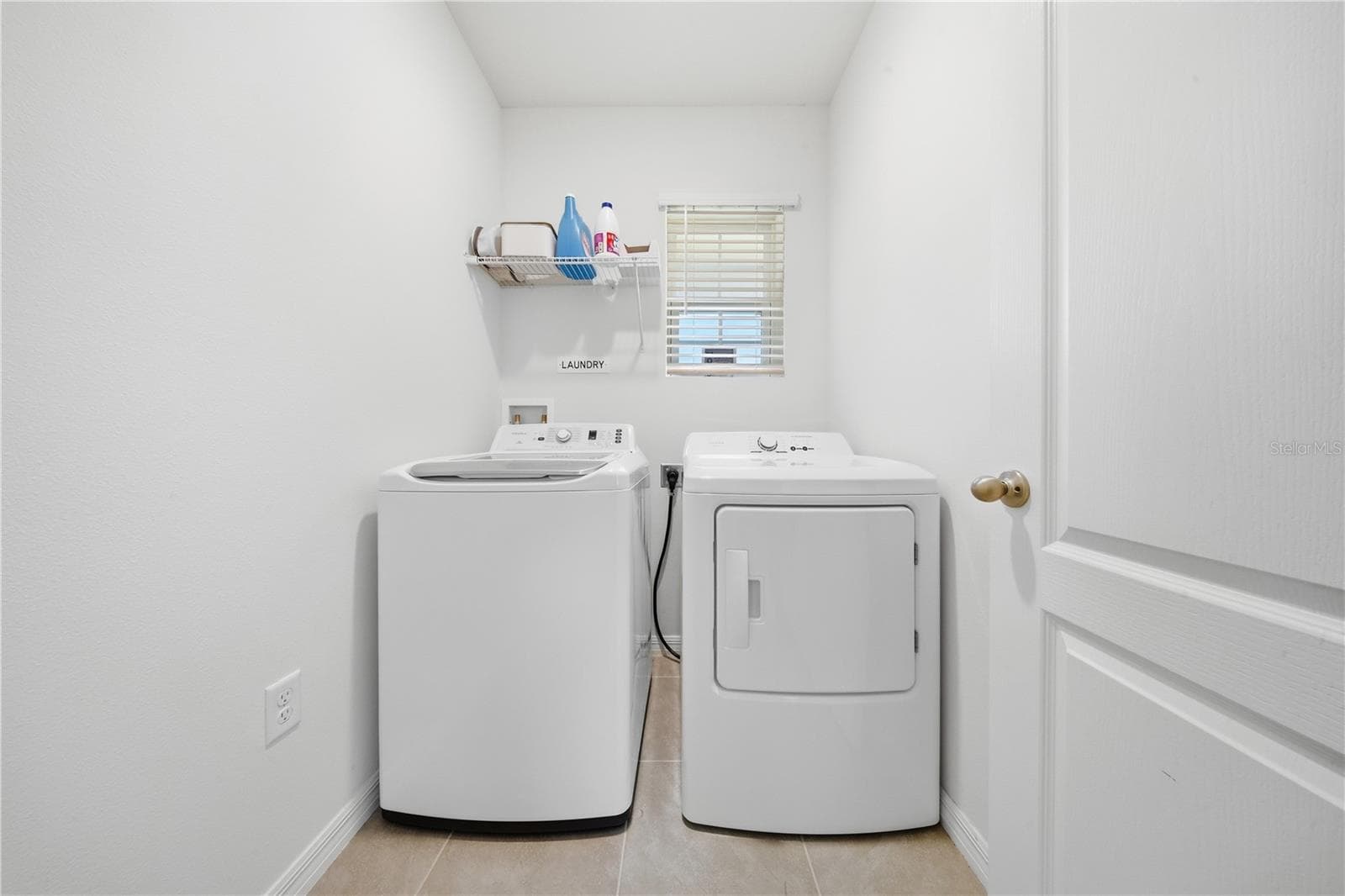 Screened in Lanai - 479 PELHAM PARK DR, DELAND