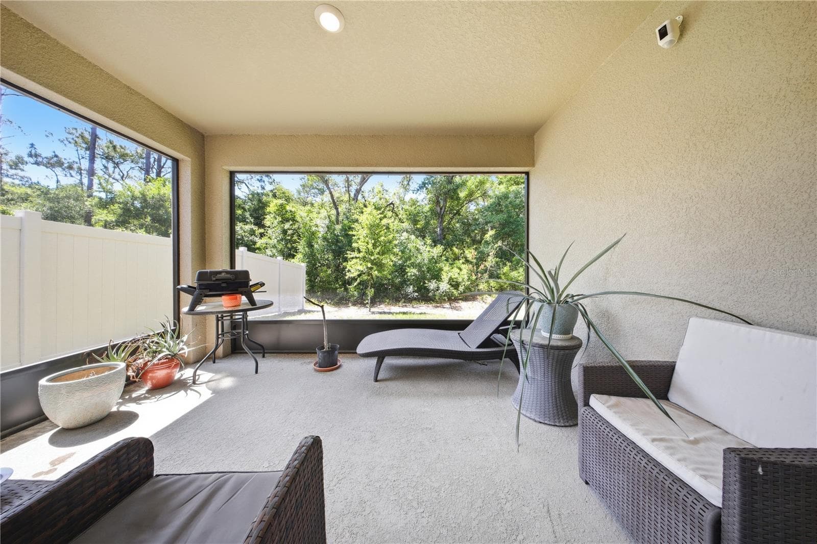 Screened in Lanai - 479 PELHAM PARK DR, DELAND