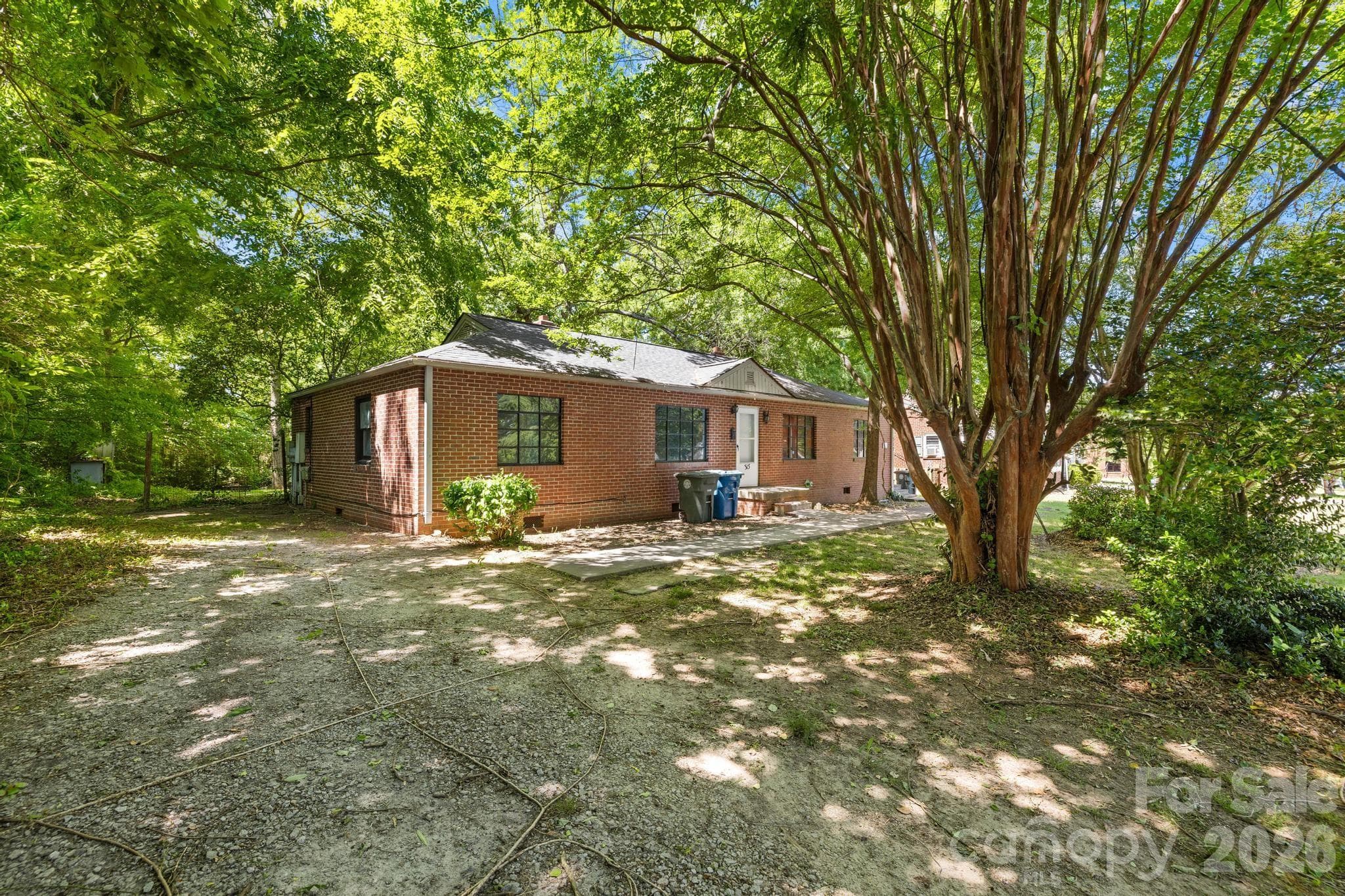 Duplex at Salisbury, photo 2 of 32