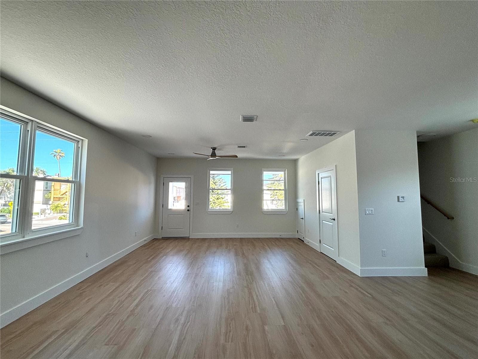 Living space - 711 GULF BLVD, INDIAN ROCKS BEACH