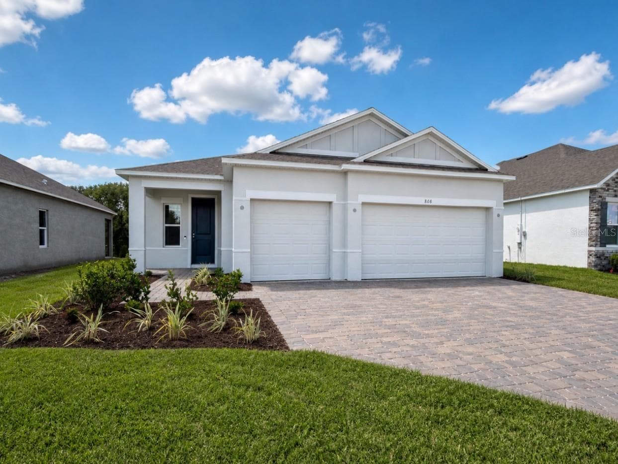 808 SUNSHOWER DR