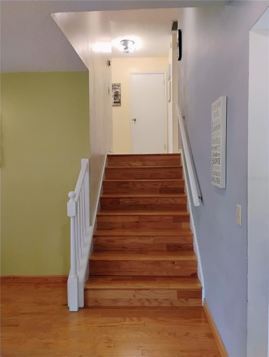 Single Family Residence at 9120 QUEEN ELIZABETH CT, ORLANDO, photo 16 of 25