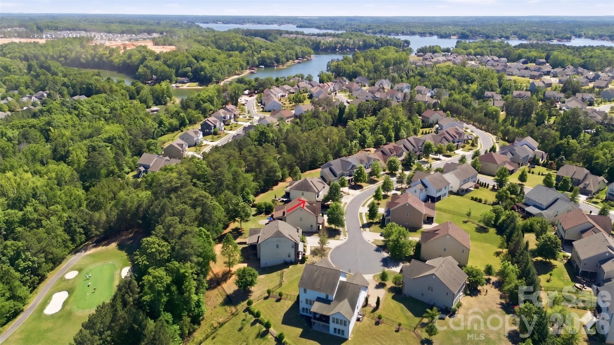Located on the Palisades Country club golf course - Charlotte