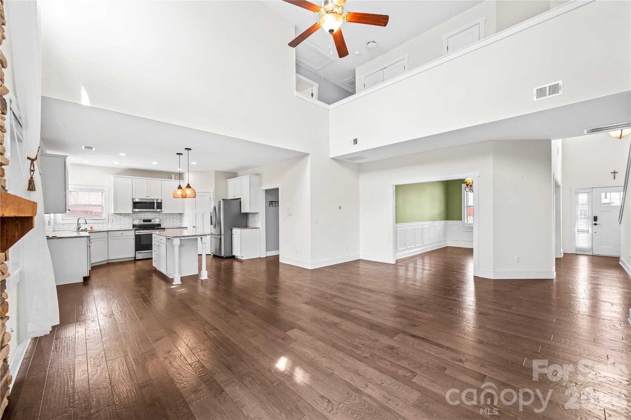 Single Family Residence at 4 Henbit Way, Arden, photo 5 of 38