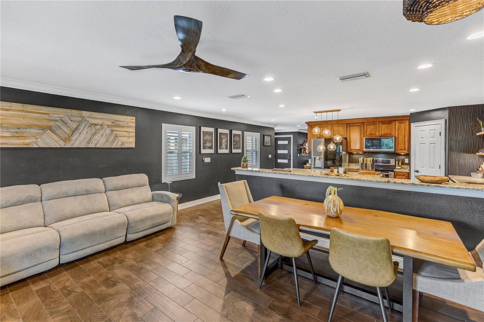 Single Family Residence at 6812 S KISSIMMEE ST, TAMPA, photo 22 of 79
