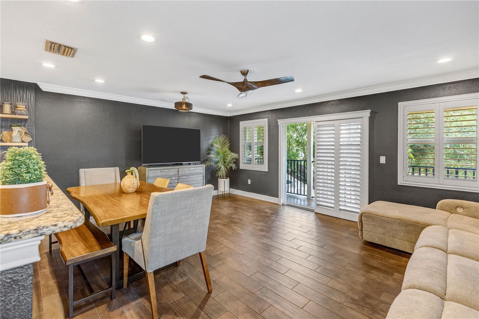 Single Family Residence at 6812 S KISSIMMEE ST, TAMPA, photo 26 of 79