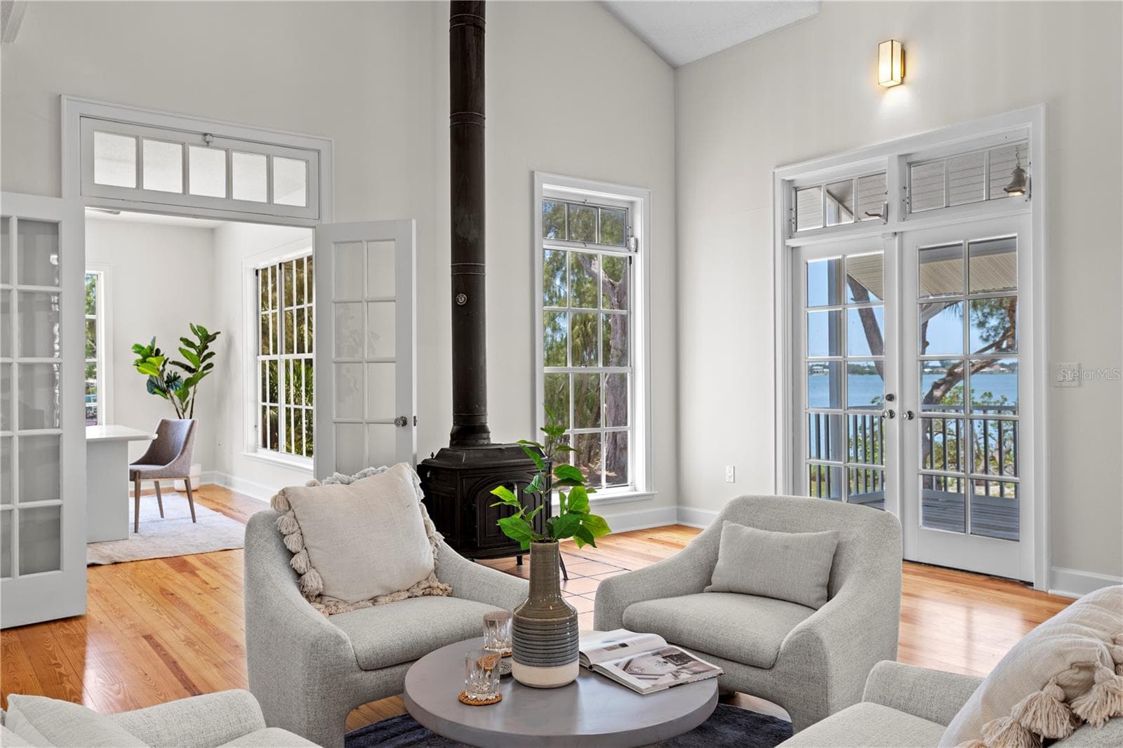 Great room with wood-burning fireplace - 5216 13TH ST, PALMETTO