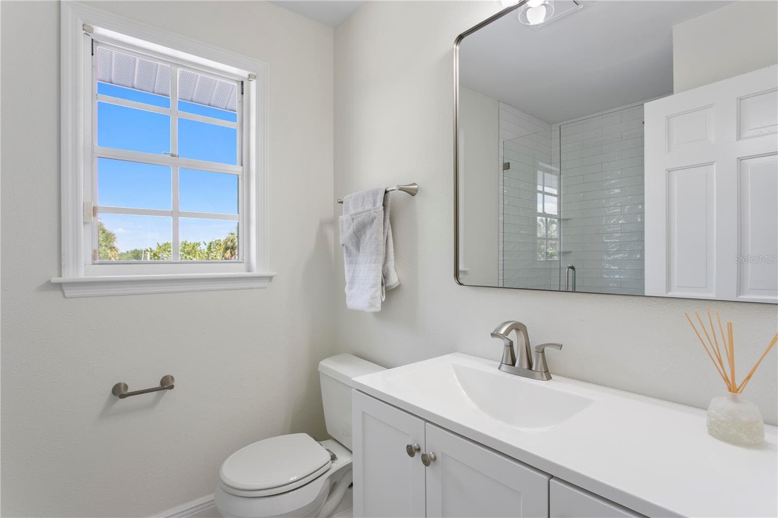 Guest bathroom 2 - 5216 13TH ST, PALMETTO