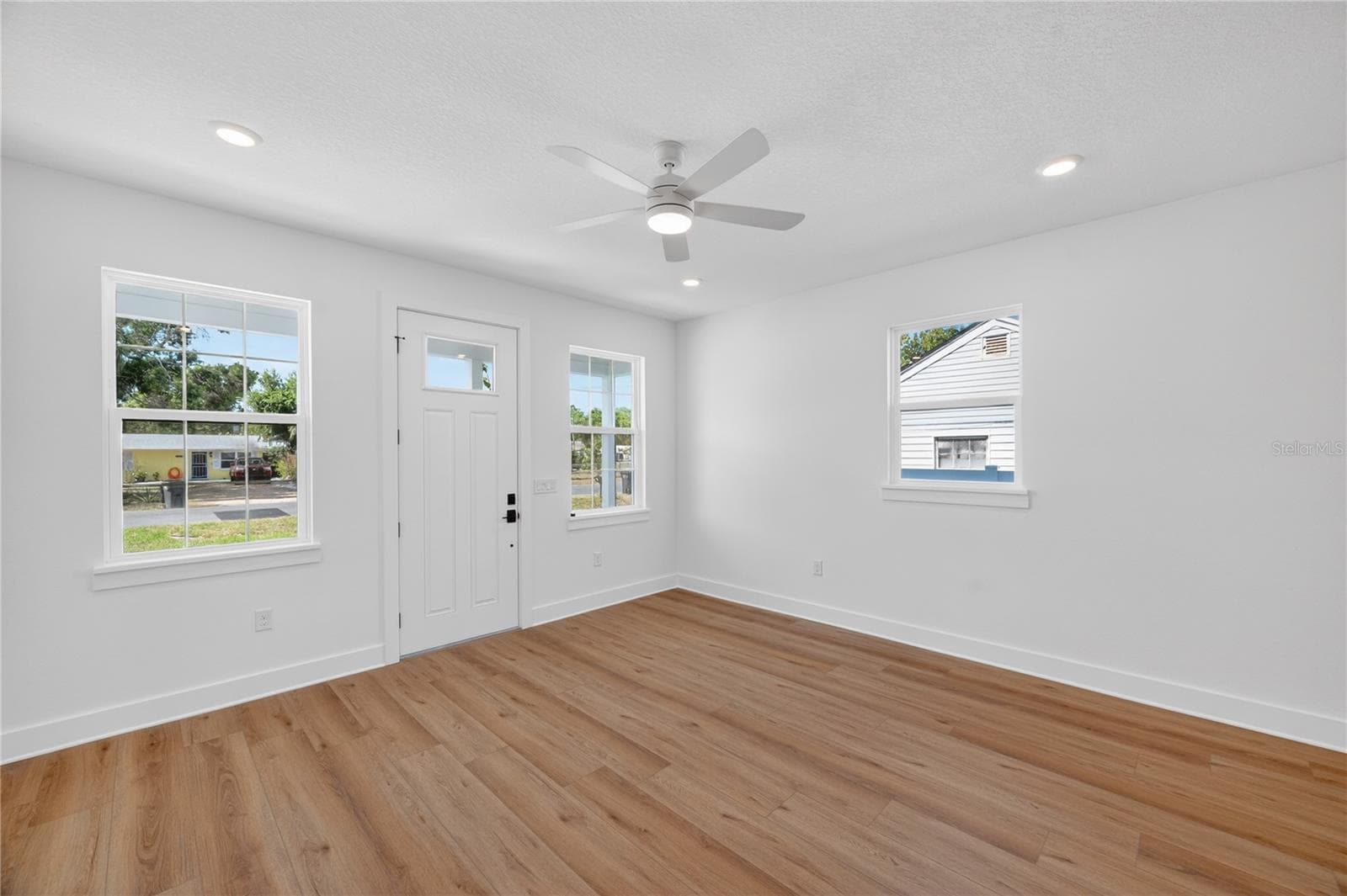 Single Family Residence at 4181 56TH AVE N, ST PETERSBURG, photo 9 of 72