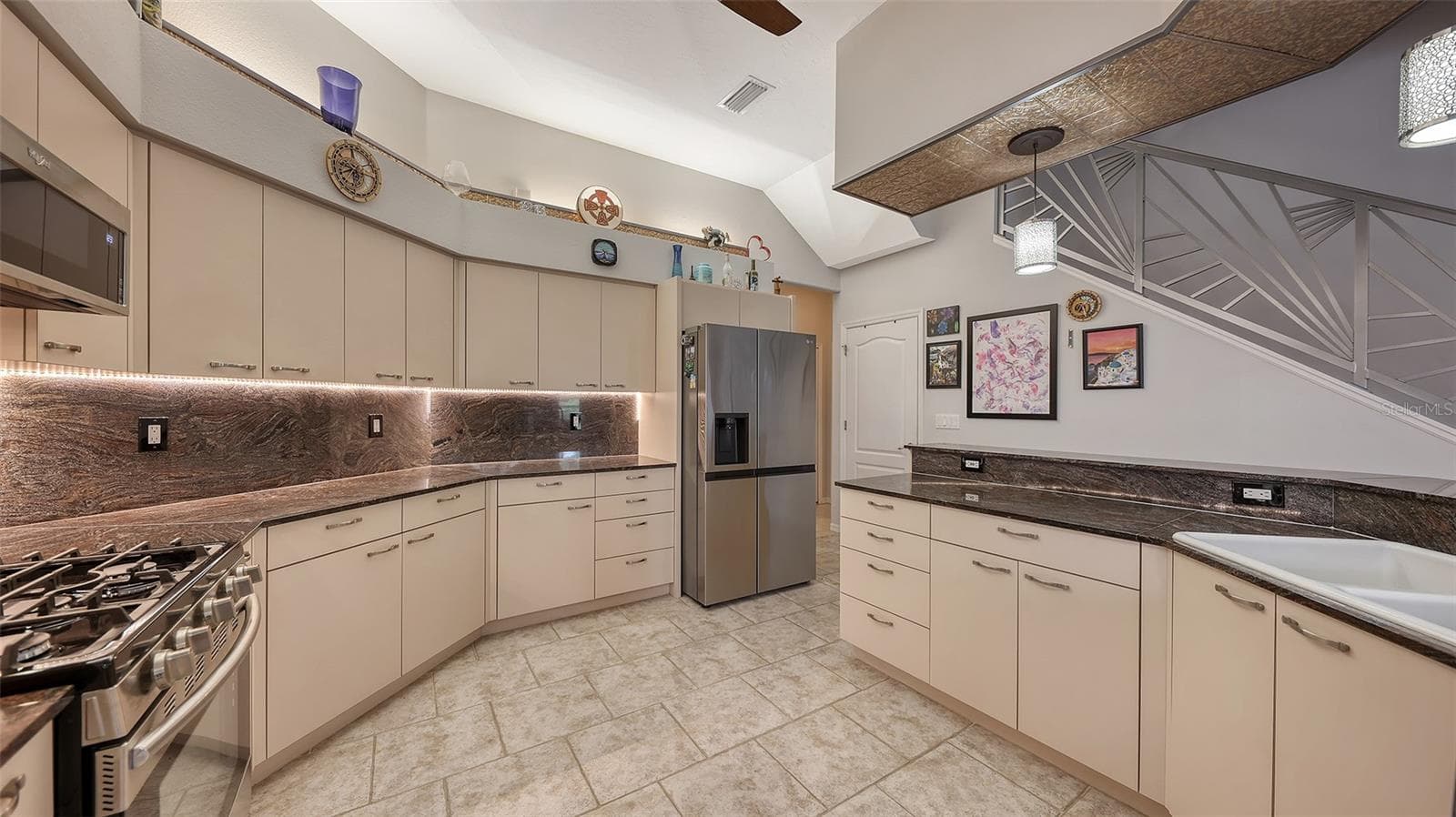 Single Family Residence at 7025 N SERENOA DR, SARASOTA, photo 18 of 83