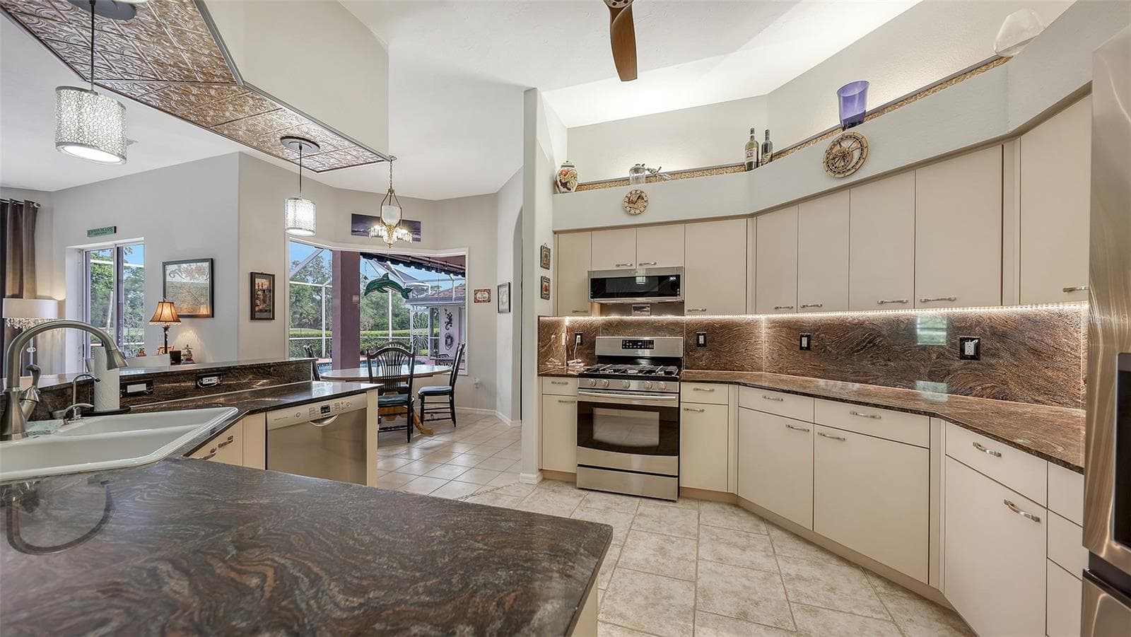 Single Family Residence at 7025 N SERENOA DR, SARASOTA, photo 19 of 83