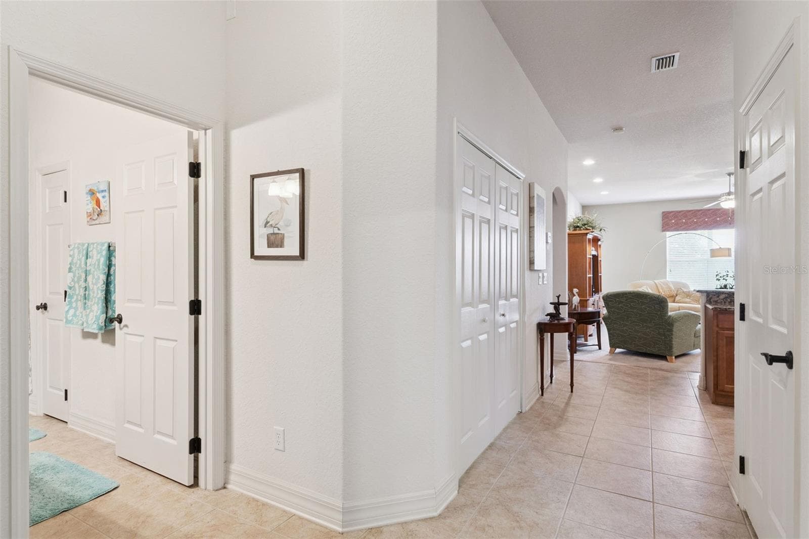 Townhouse at 1005 GREEN GATE BLVD, GROVELAND, photo 6 of 52