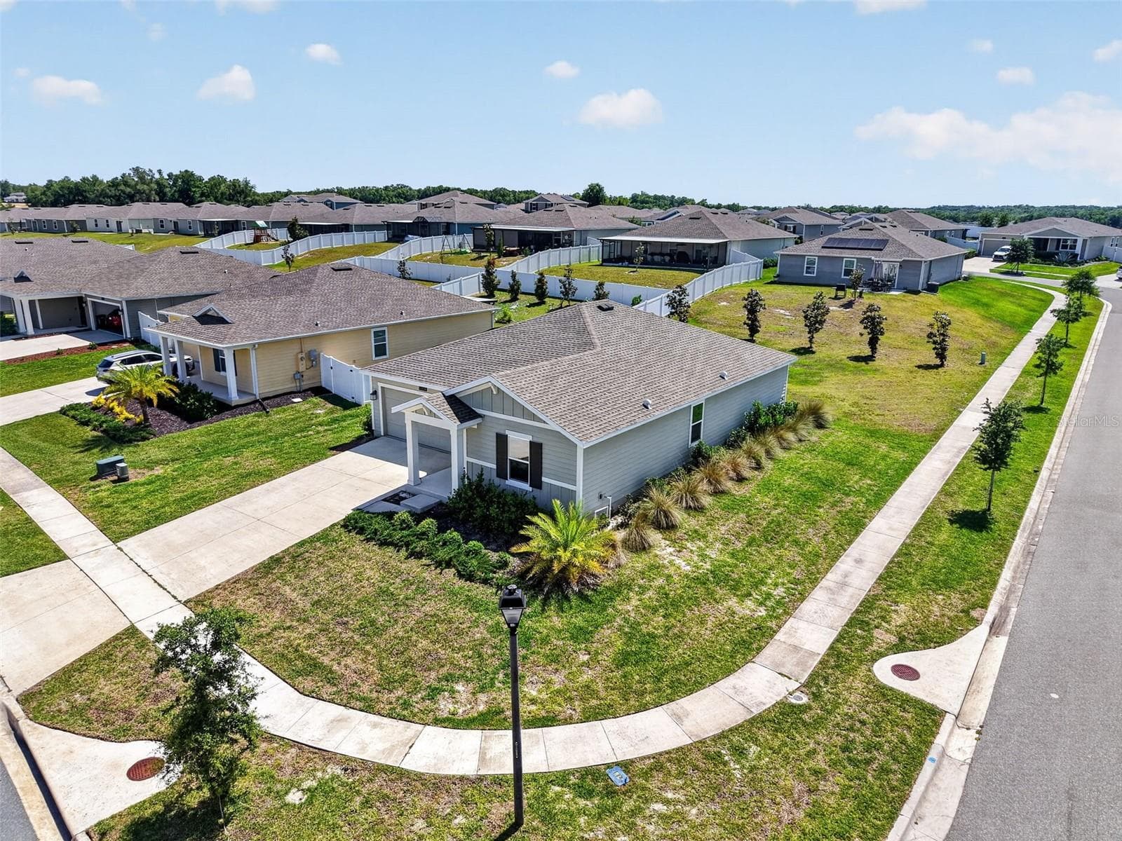 Single Family Residence at 5354 TRAVERTINE ST, MOUNT DORA, photo 2 of 40