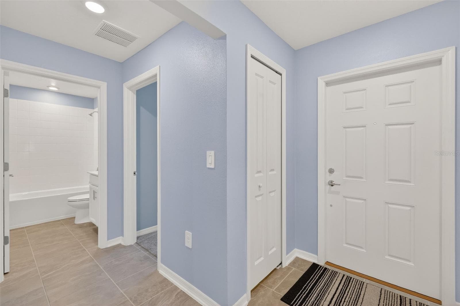 Single Family Residence at 5354 TRAVERTINE ST, MOUNT DORA, photo 10 of 40