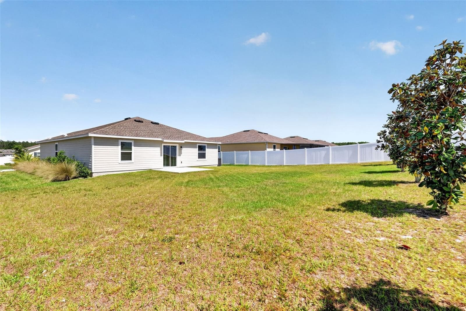 Single Family Residence at 5354 TRAVERTINE ST, MOUNT DORA, photo 32 of 40