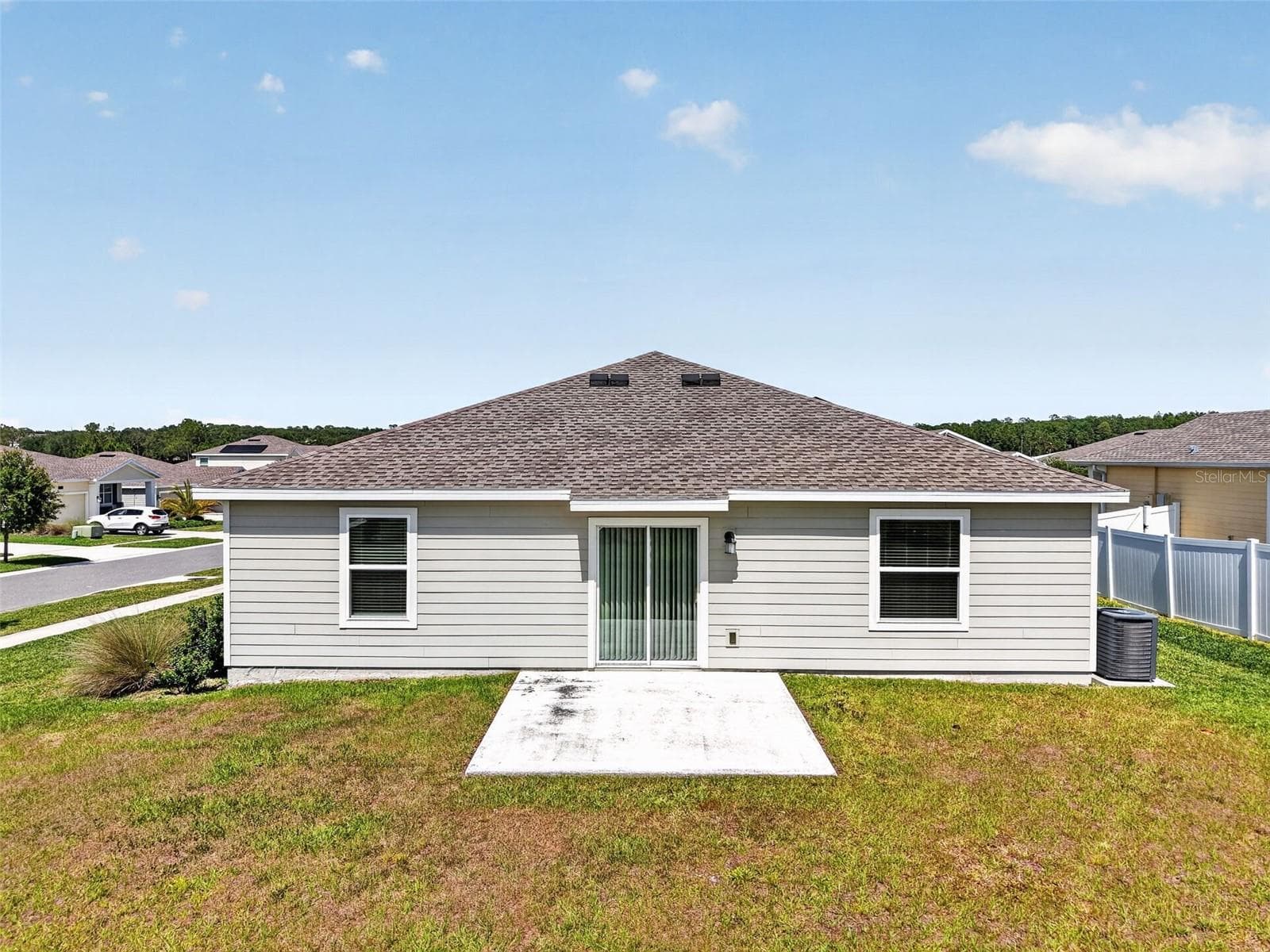 Single Family Residence at 5354 TRAVERTINE ST, MOUNT DORA, photo 33 of 40