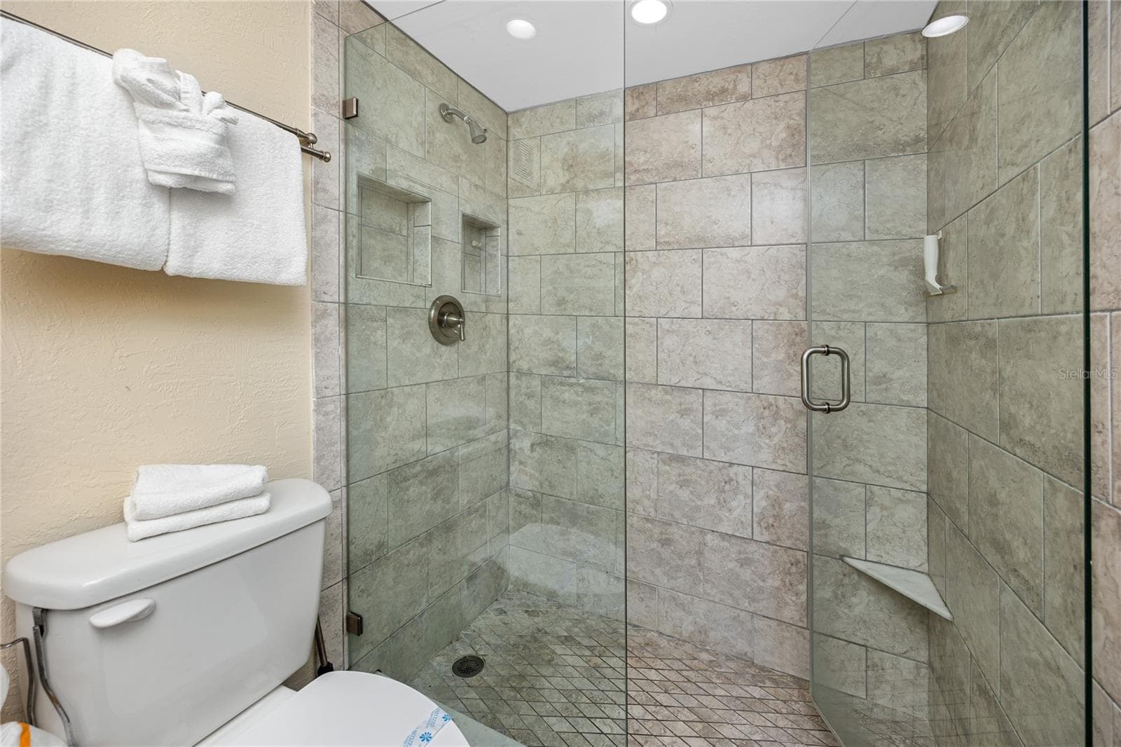 Condominium at 159 MEDALLION BLVD #F, MADEIRA BEACH, photo 29 of 47