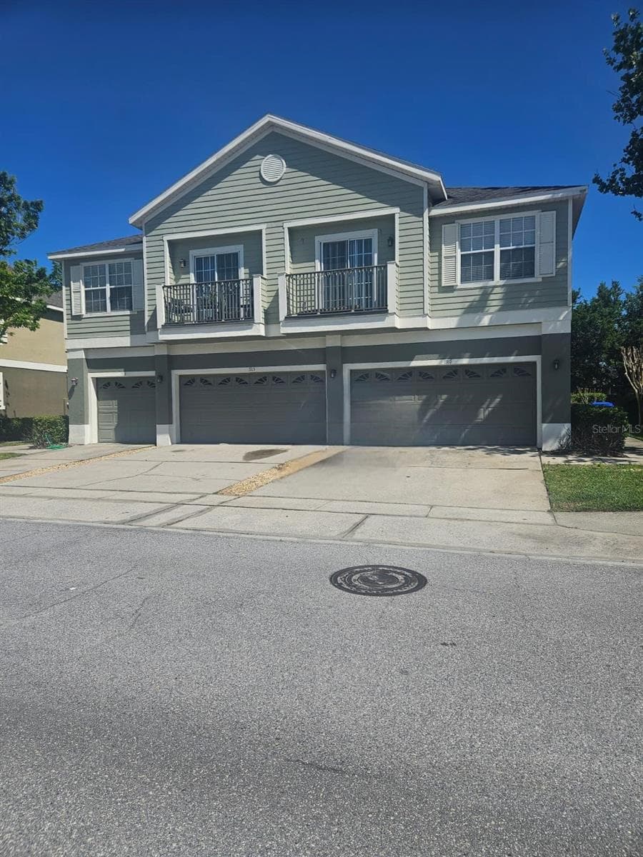 1917 ESTANCIA CIR