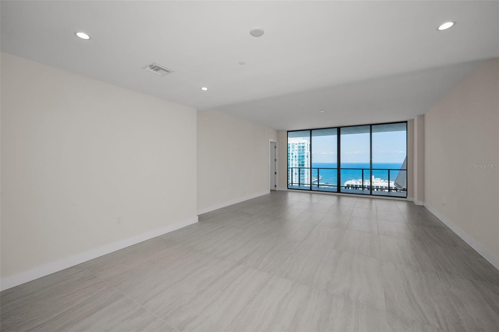 Great Room - 275 1ST AVE S #3503, ST PETERSBURG