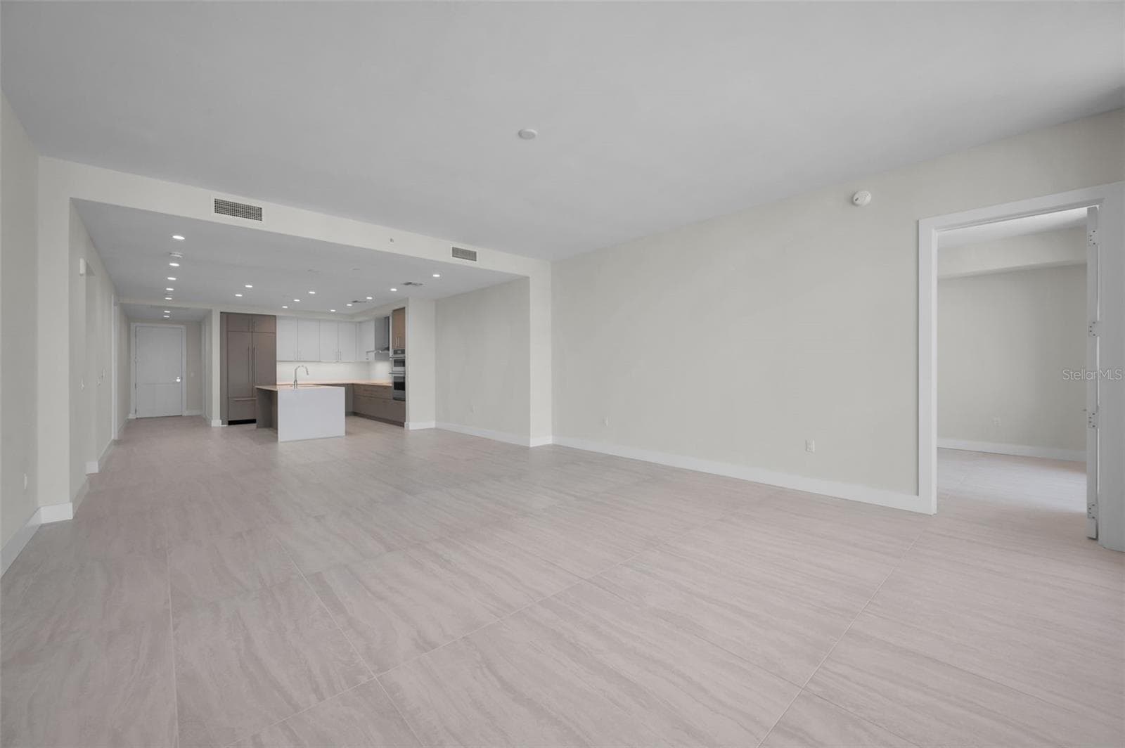 Great Room - 275 1ST AVE S #3503, ST PETERSBURG