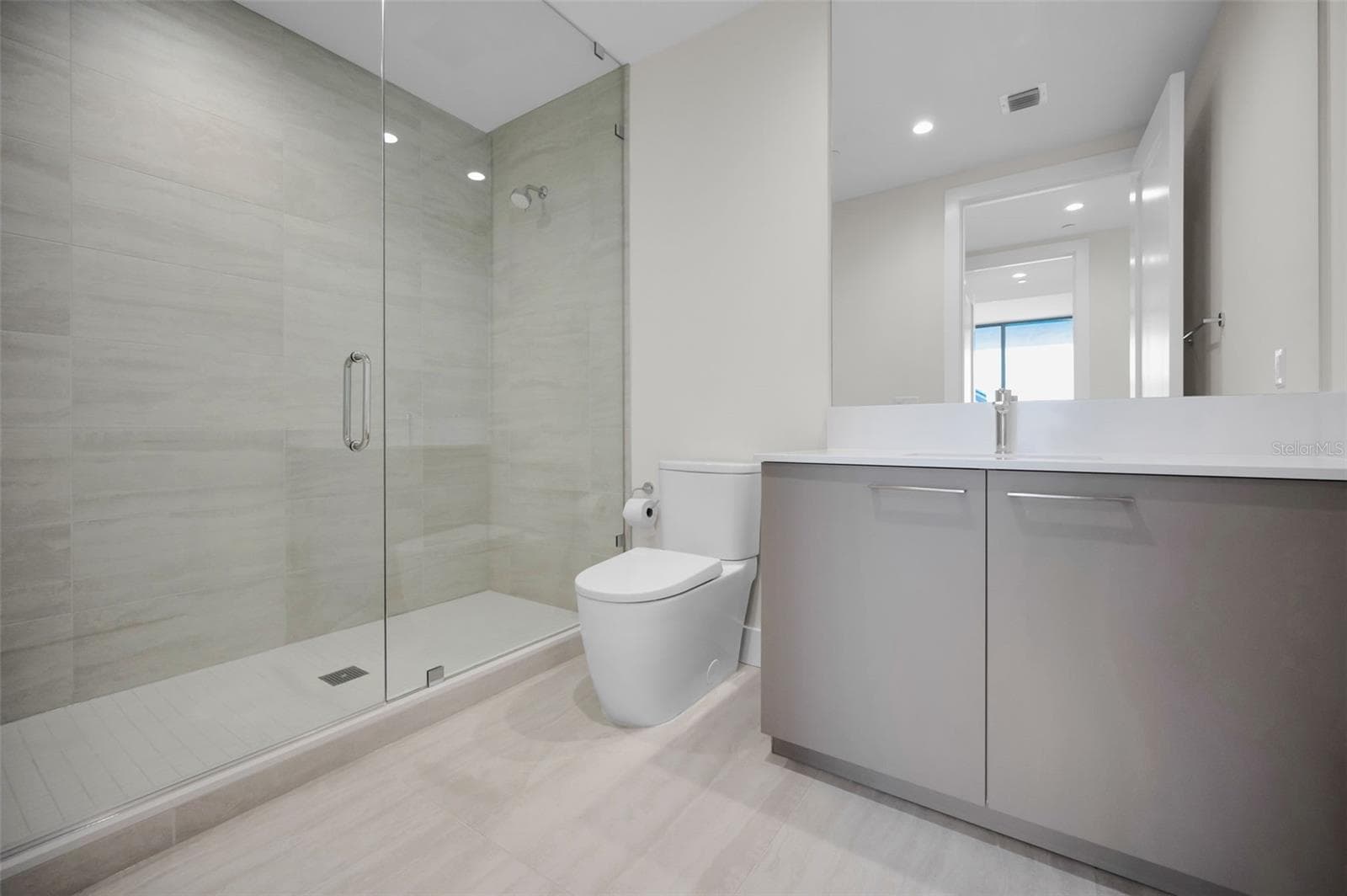 Bathroom 2 - 275 1ST AVE S #3503, ST PETERSBURG