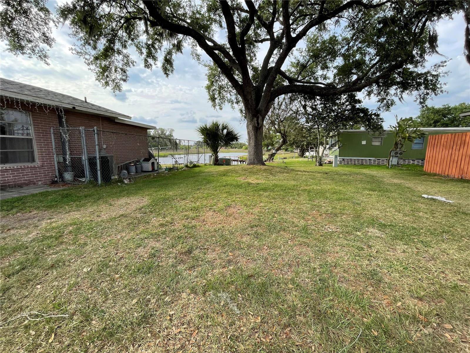 SKYVIEW DR