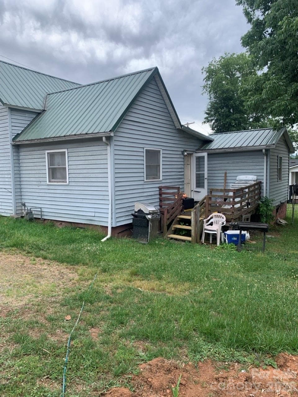 Single Family Residence at 522 W Concord Street, Morganton, photo 4 of 8