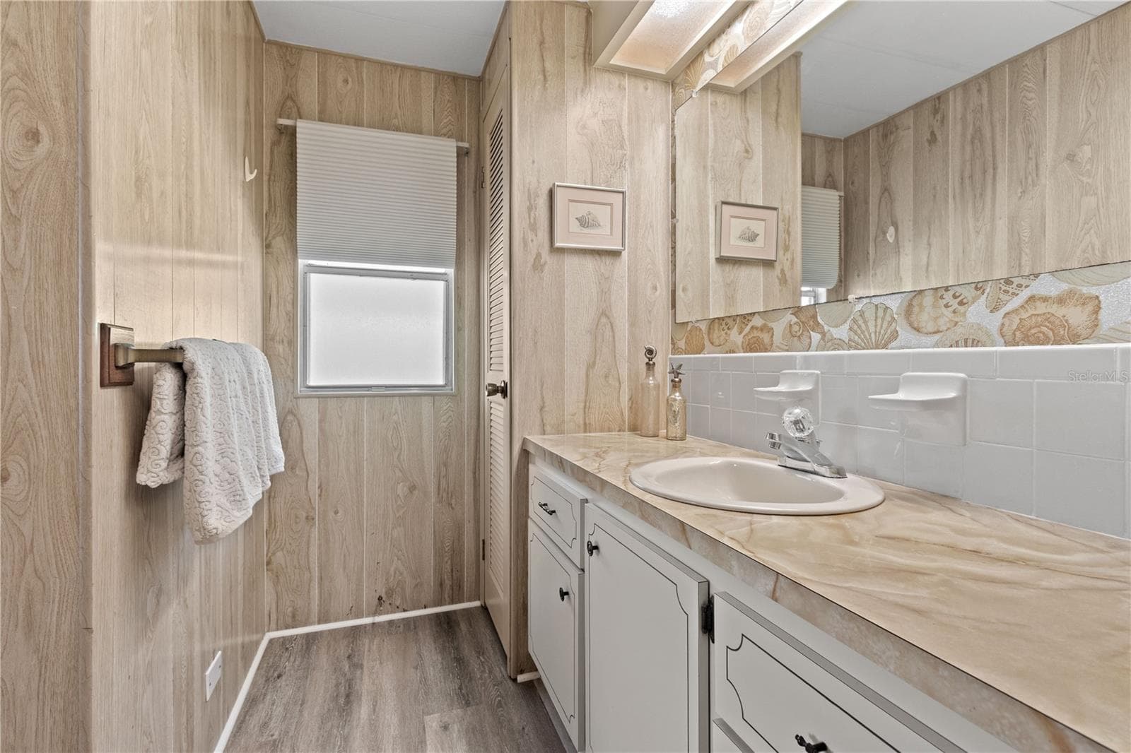 Manufactured Home at 320 TROPIC DR, OSPREY, photo 23 of 37