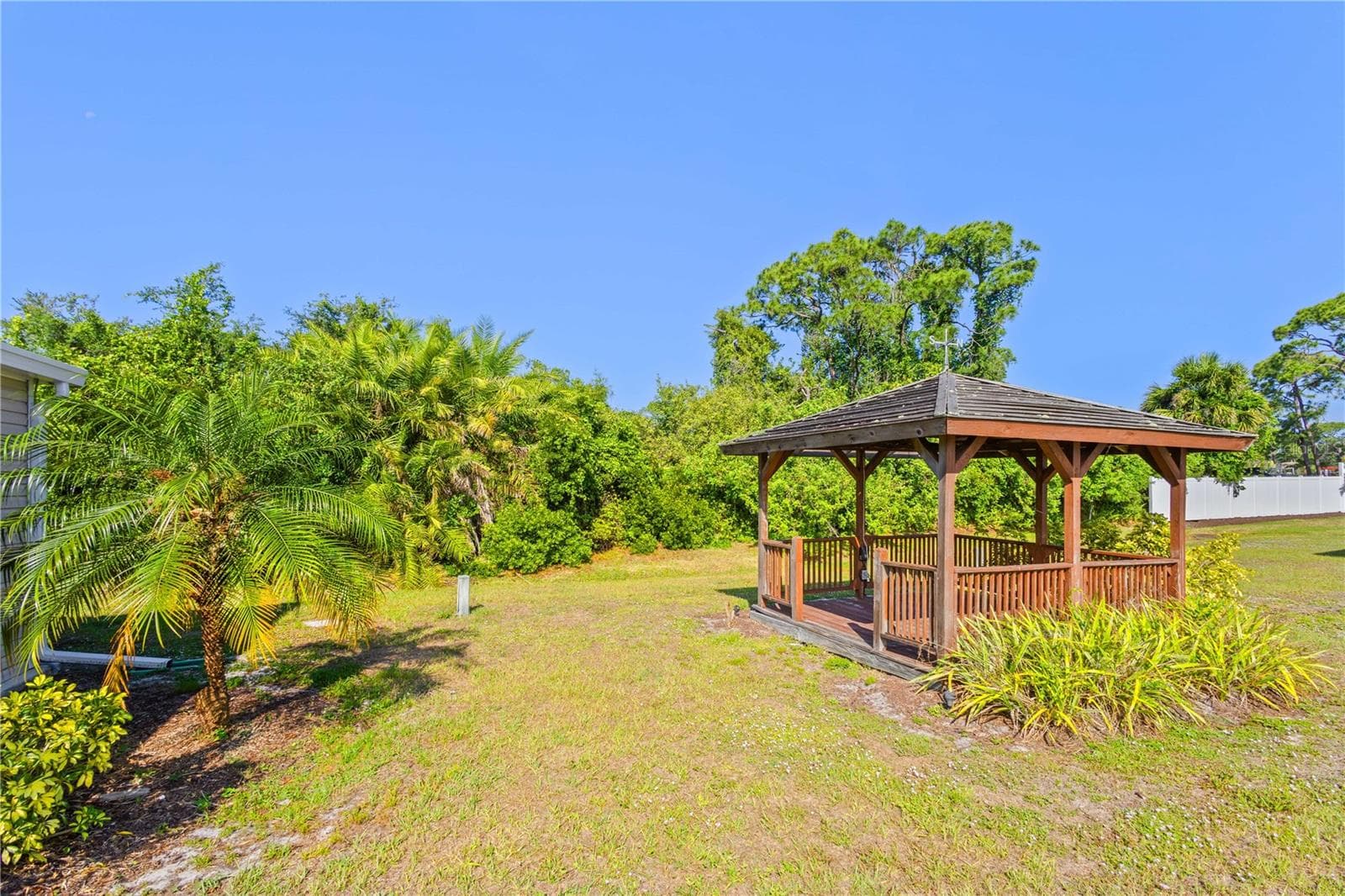 Manufactured Home at 320 TROPIC DR, OSPREY, photo 26 of 37