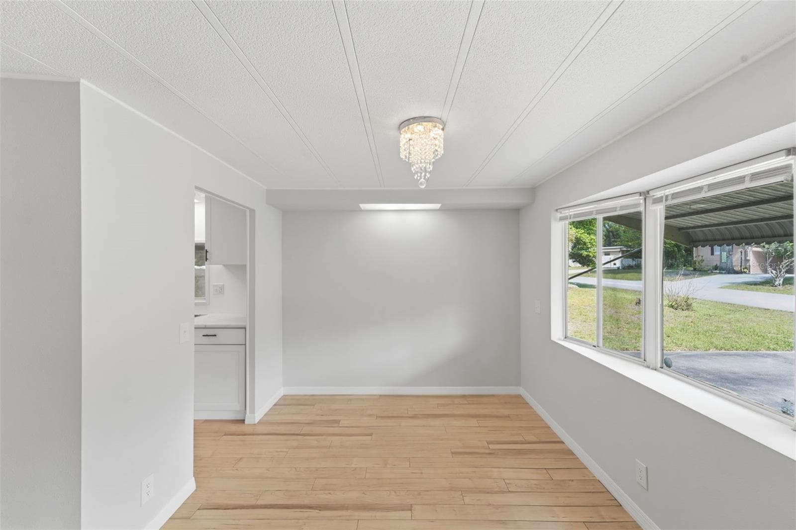 Mobile Home at 4128 WOODLAND CIR, DELAND, photo 10 of 40