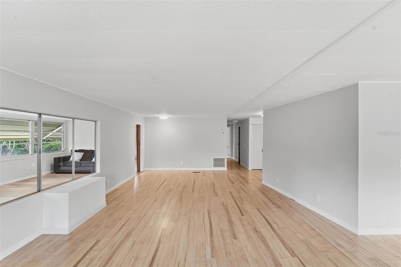 Mobile Home at 4128 WOODLAND CIR, DELAND, photo 11 of 40