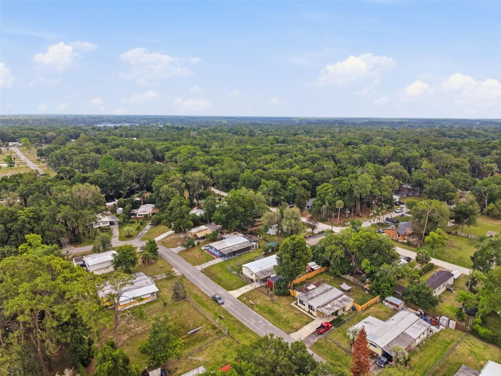 Mobile Home at 4128 WOODLAND CIR, DELAND, photo 32 of 40