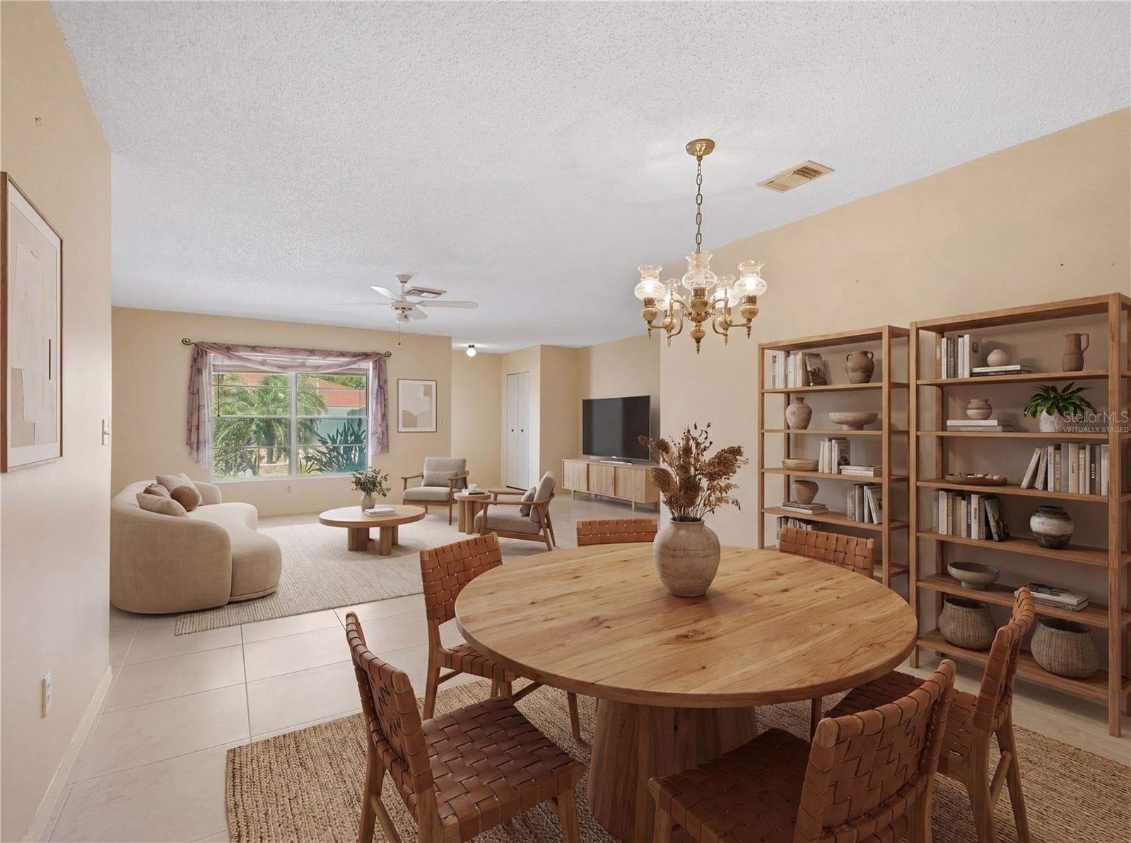 “virtually staged” - 1027 BLUEWATER DR, SUN CITY CENTER