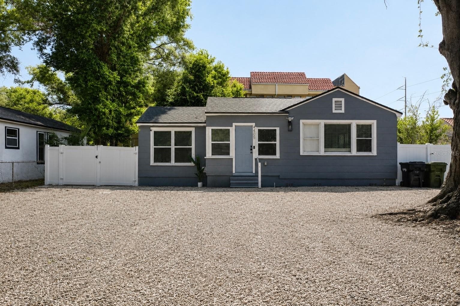 4405 N TAMPANIA AVE